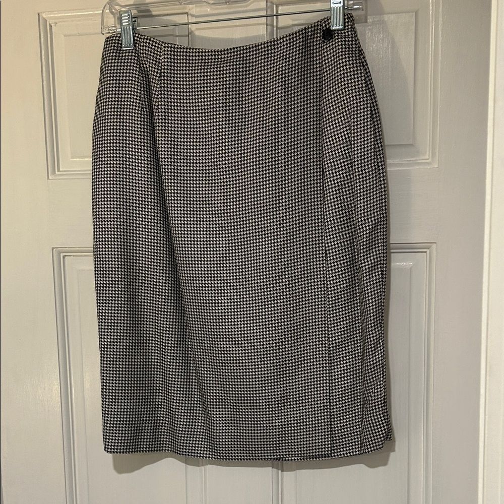 Barrie Pace 100% Silk Black and White Checkered Pencil Skirt